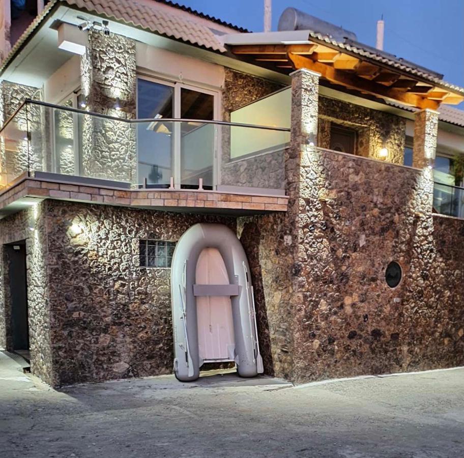 Black Rocks Family, Luxury Seafront Beach Maisonette Villa Agios Gordios  Exterior photo